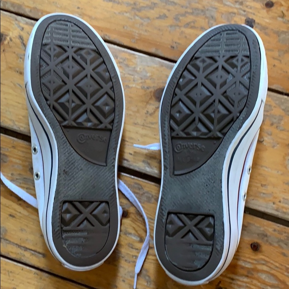 White Low Rise Converse - Picture 3 of 4